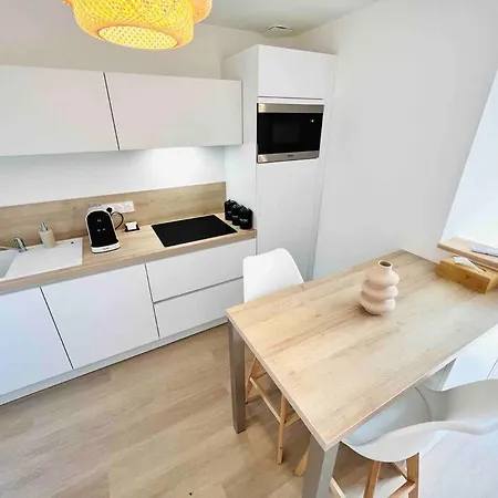 La Premier Cru 3km De Apartment *